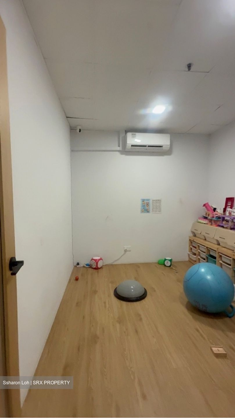 Parkway Centre (D15), Office #618820971